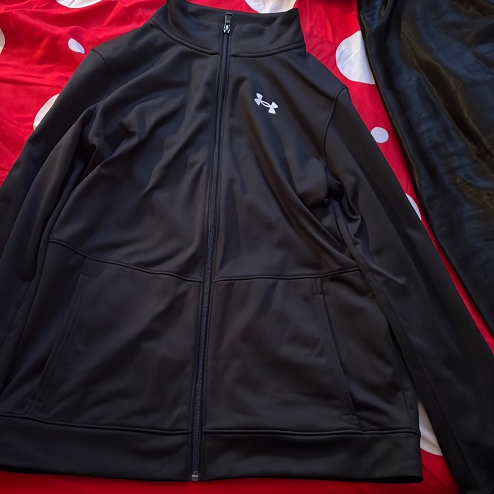 Big kids xtra large Under Armour jacket unisex